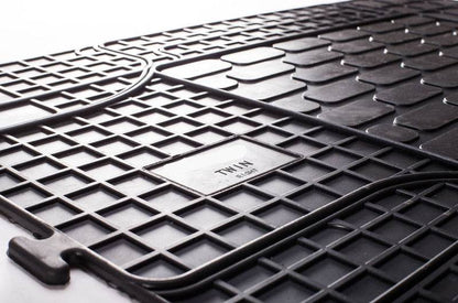 Rear mats (2 pcs, Stingray Premium) for Nissan NV400 2010-2024 - Reelken Auto