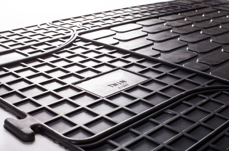 Rear Rubber Floor Mats (2 pcs, Stingray Premium) for Nissan NV400 2010-2024 - image 6