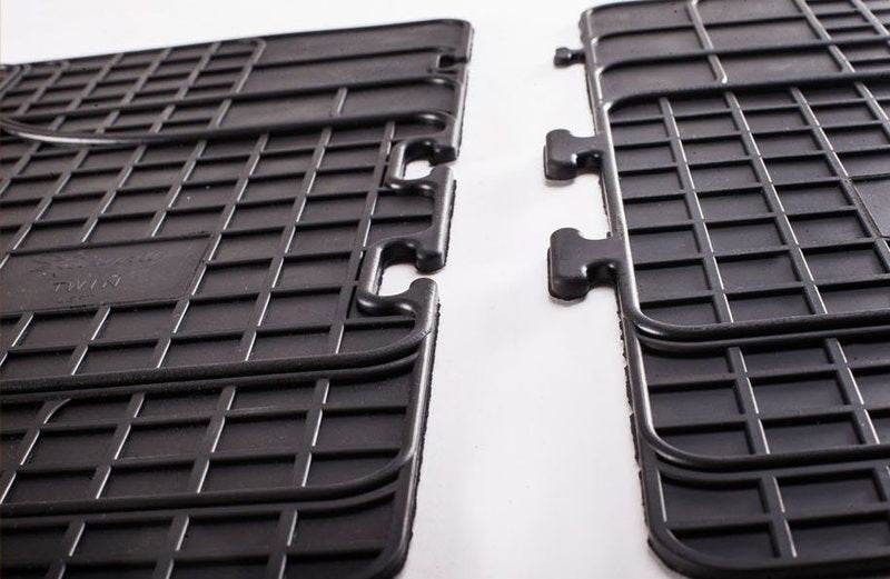 Rear mats (2 pcs, Stingray Premium) for Nissan NV400 2010-2024 - Reelken Auto