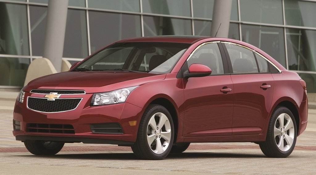 Upper glass frame V1 (for Sedan version, stainless steel) for Chevrolet Cruze 2009-2015 - Reelken Auto
