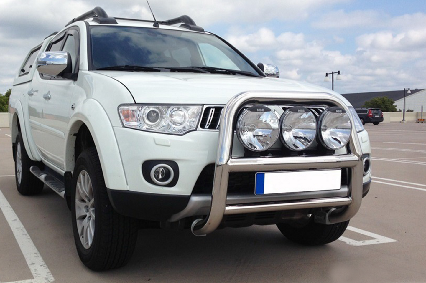 Bull Bar WT018 (Stainless Steel) for Mitsubishi L200 2006-2015 - image 1