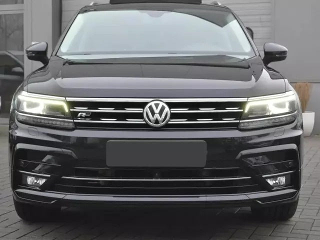 Front Full LED Headlights (for 2016-2020, set of 2) for Volkswagen Tiguan 2016-2023 - image 1