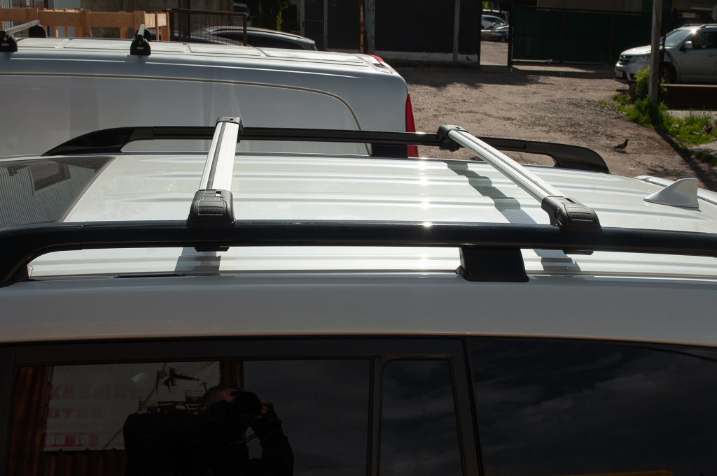 Lockable roof rack cross bars (2 pcs) for Renault Trafic 2015- - image 13