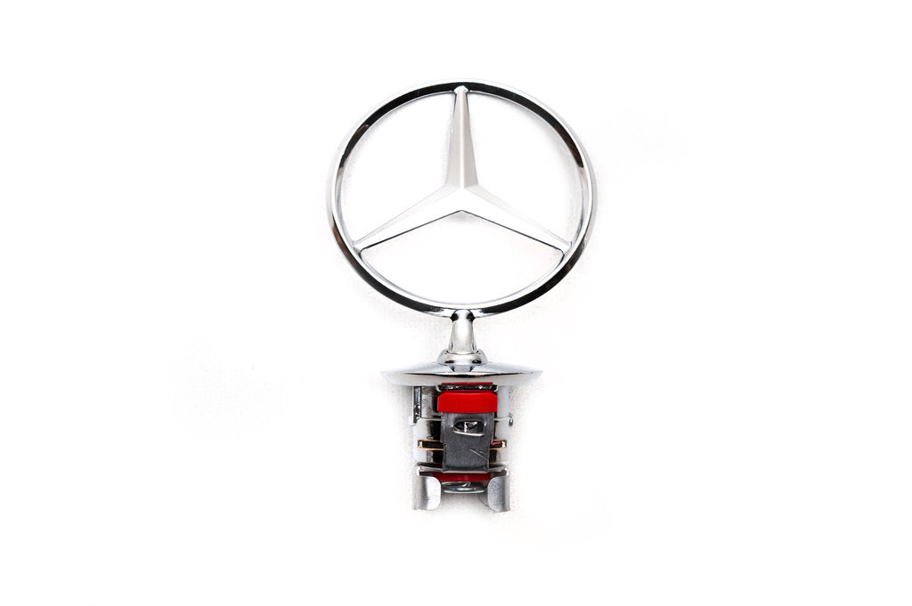 Emblem Target (no lettering) for Mercedes C-class W203 2000-2007 - image 2