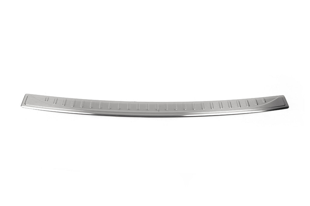 Rear Bumper Protector OmsaLine Stainless Steel for Nissan X-trail T32/Rogue 2014-2021 - image 3