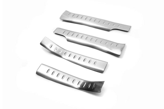 Door sills Libao (4 pcs, stainless steel) for Chevrolet Trax 2012-2023 - Reelken Auto