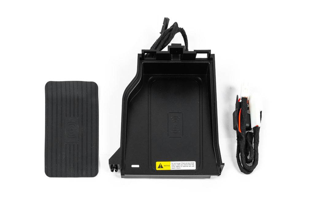 Wireless phone charging kit (2015+) for Toyota Land Cruiser 200 - Reelken Auto