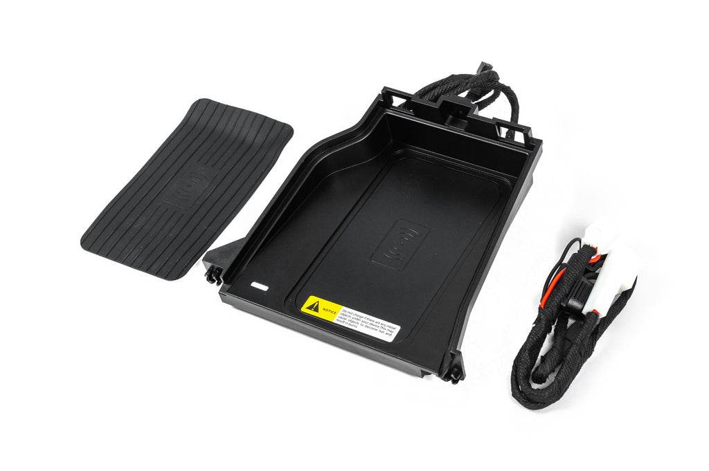 Wireless phone charging kit (2015+) for Toyota Land Cruiser 200 - Reelken Auto