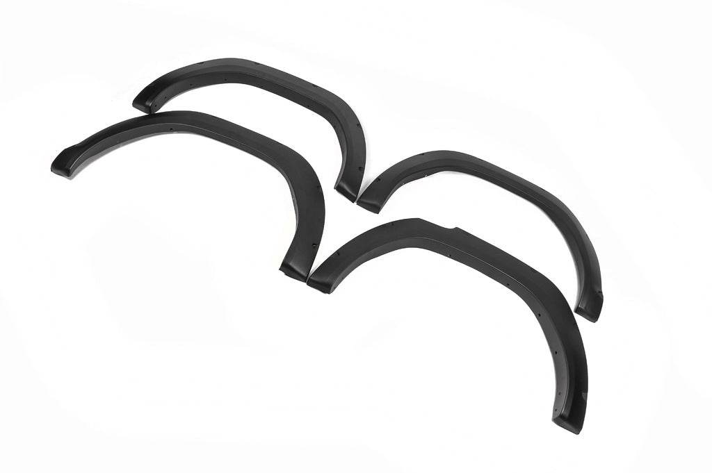 Wheel arch extensions (2015-2020, ABS, standard) for Toyota Hilux 2015↗ - Reelken Auto