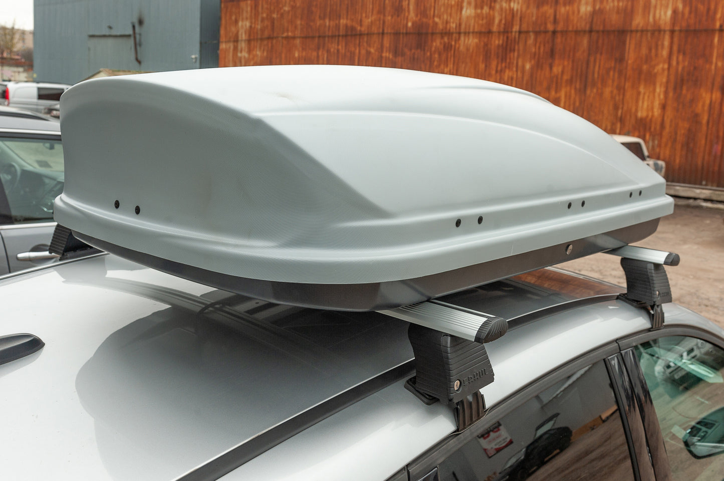 Roof box Niken grey (450 L) - image 11