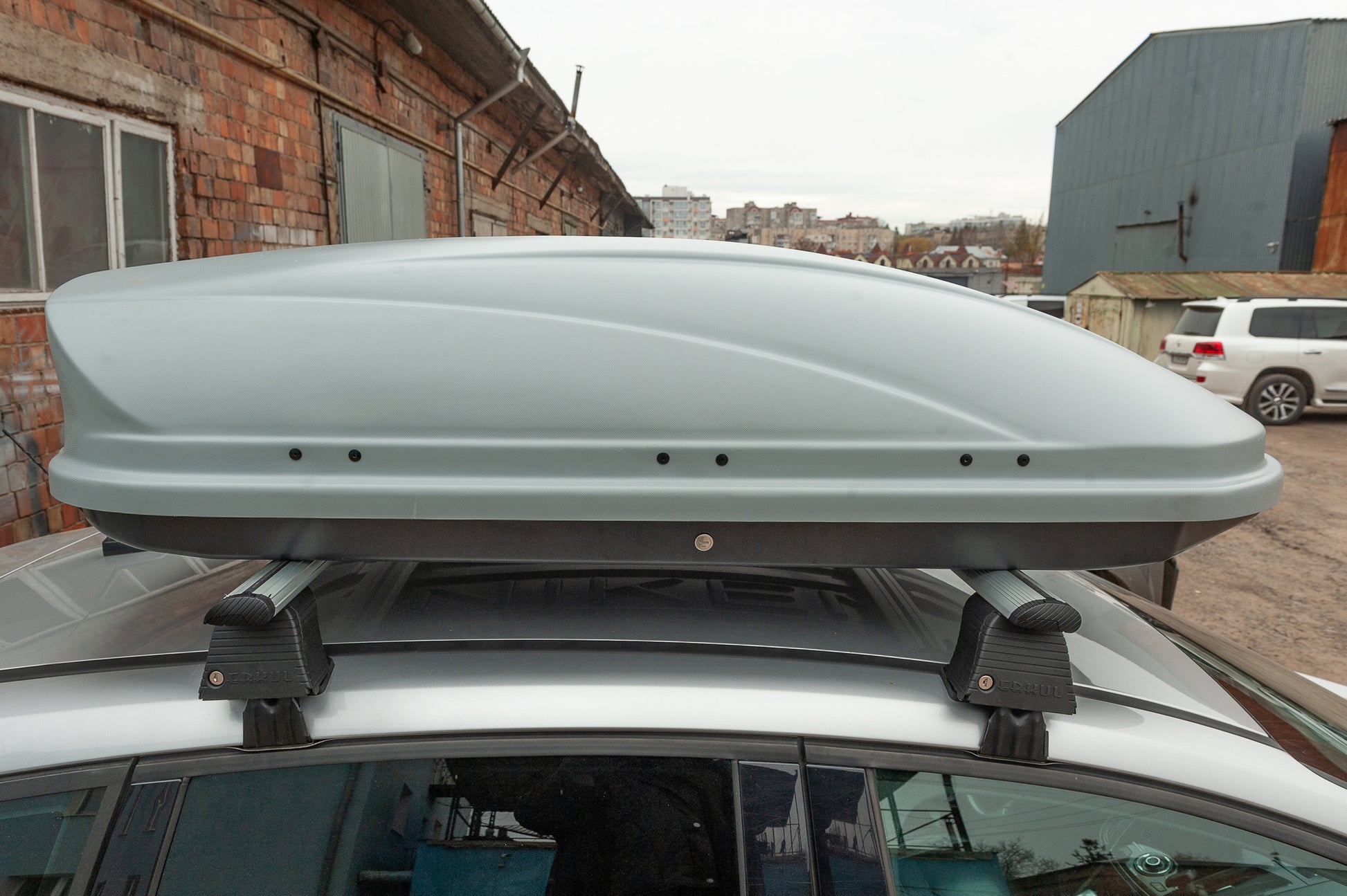 Roof box Niken grey (450 L) - image 2