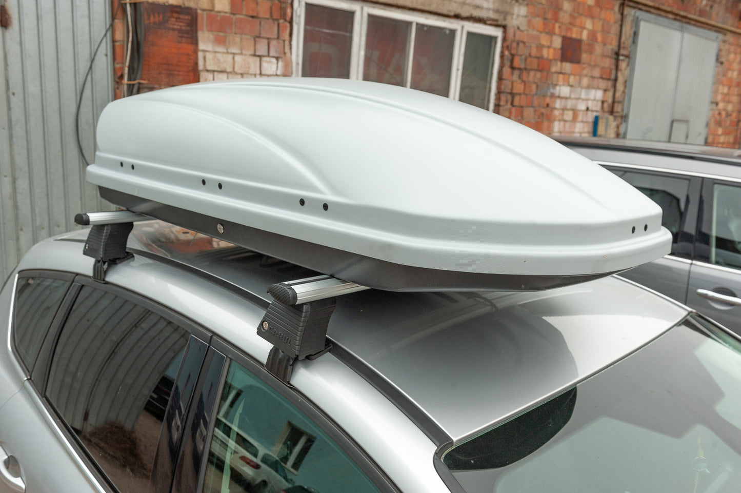 Roof box Niken grey (450 L) - image 1