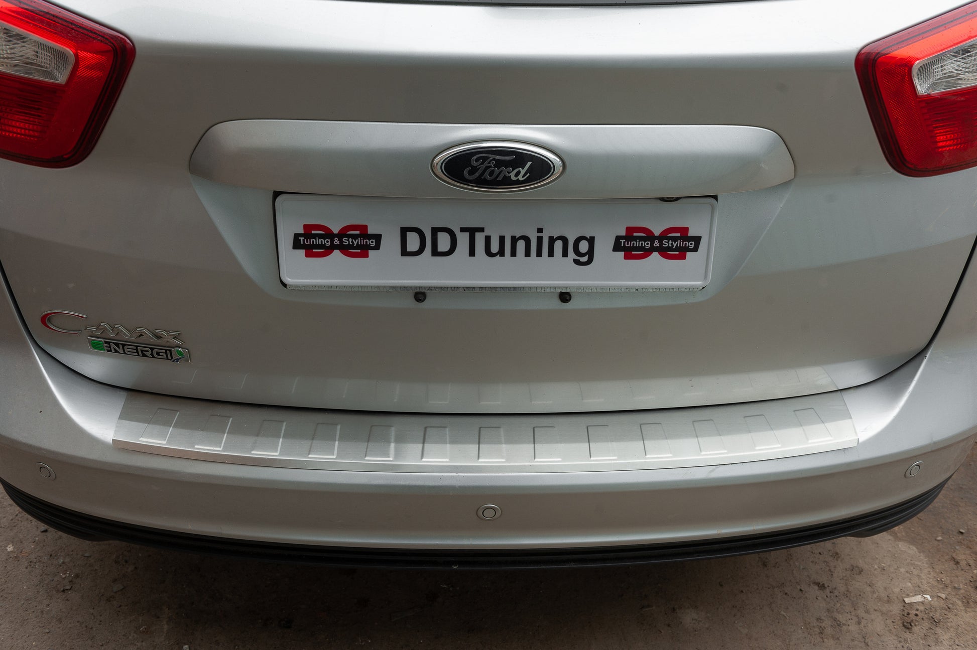 Rear Bumper Protector OmsaLine (Stainless Steel) for Ford C-Max/Grand C-Max 2010-2019 - image 2