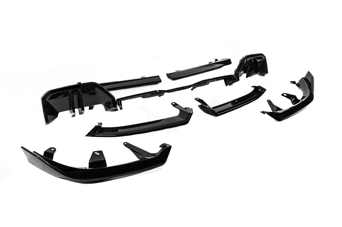 Gloss black body kit (for M-Sport) for BMW 5/i5 series G60/60E/61 2023- - image 18