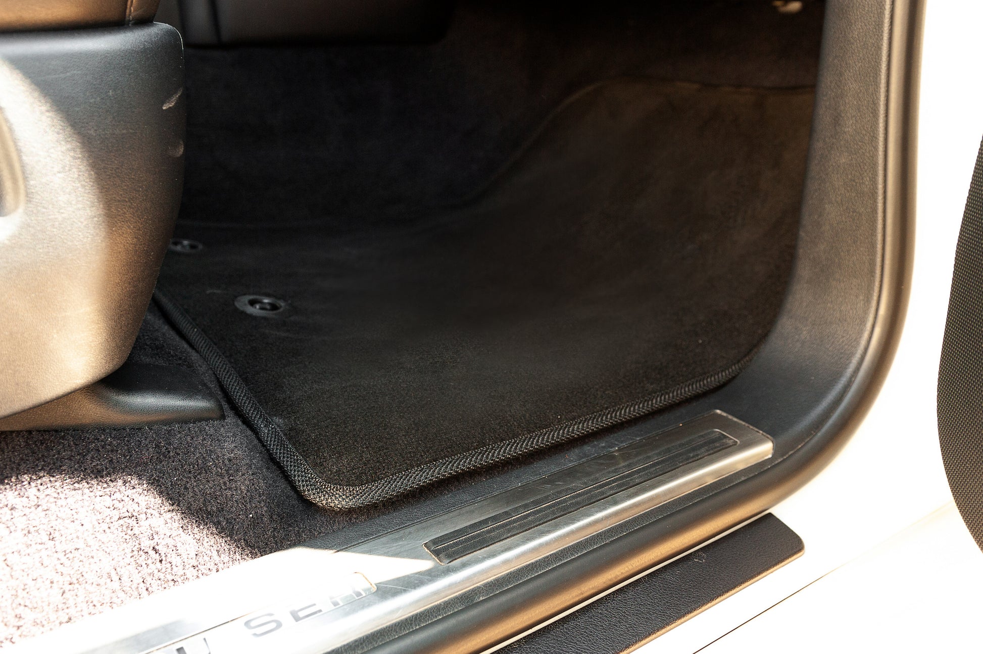 Textile Floor Mats Premium V-2 (2012-2021, Black) for Toyota Land Cruiser 200 2007-2021 - image 10