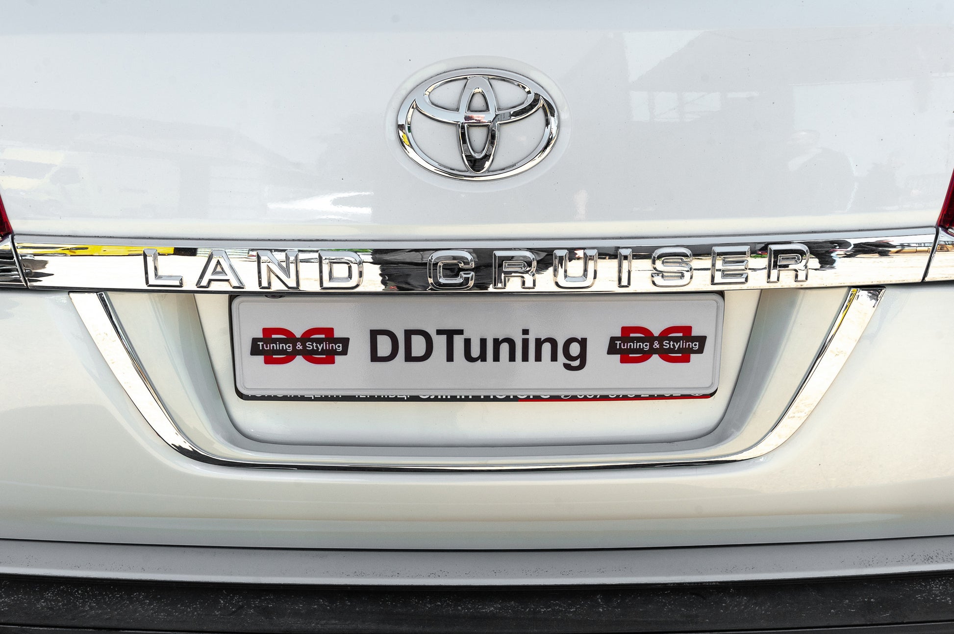 License Plate Holder Standard for Toyota Land Cruiser 200 2007-2021 - image 2