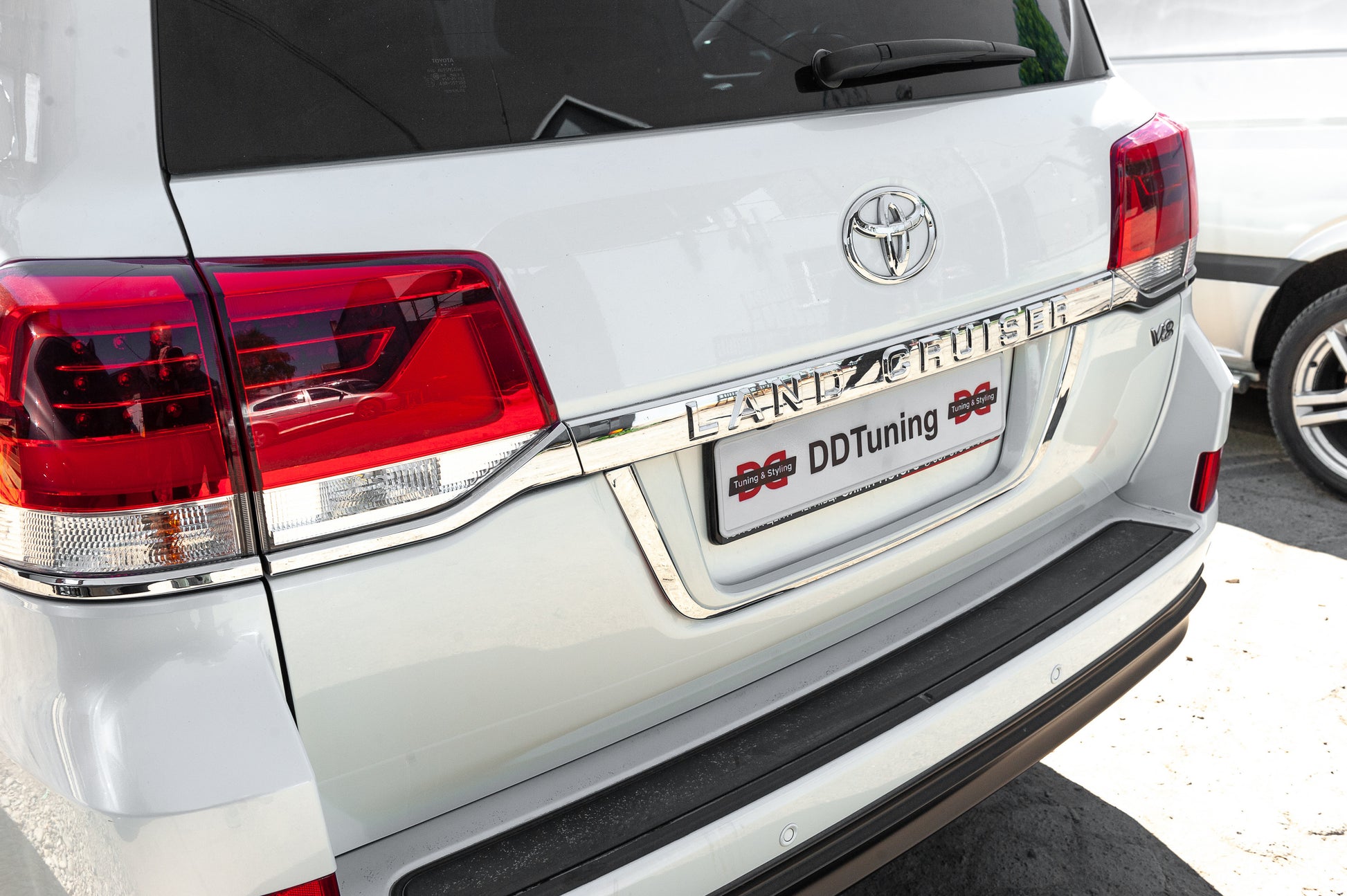 License Plate Holder Standard for Toyota Land Cruiser 200 2007-2021 - image 7