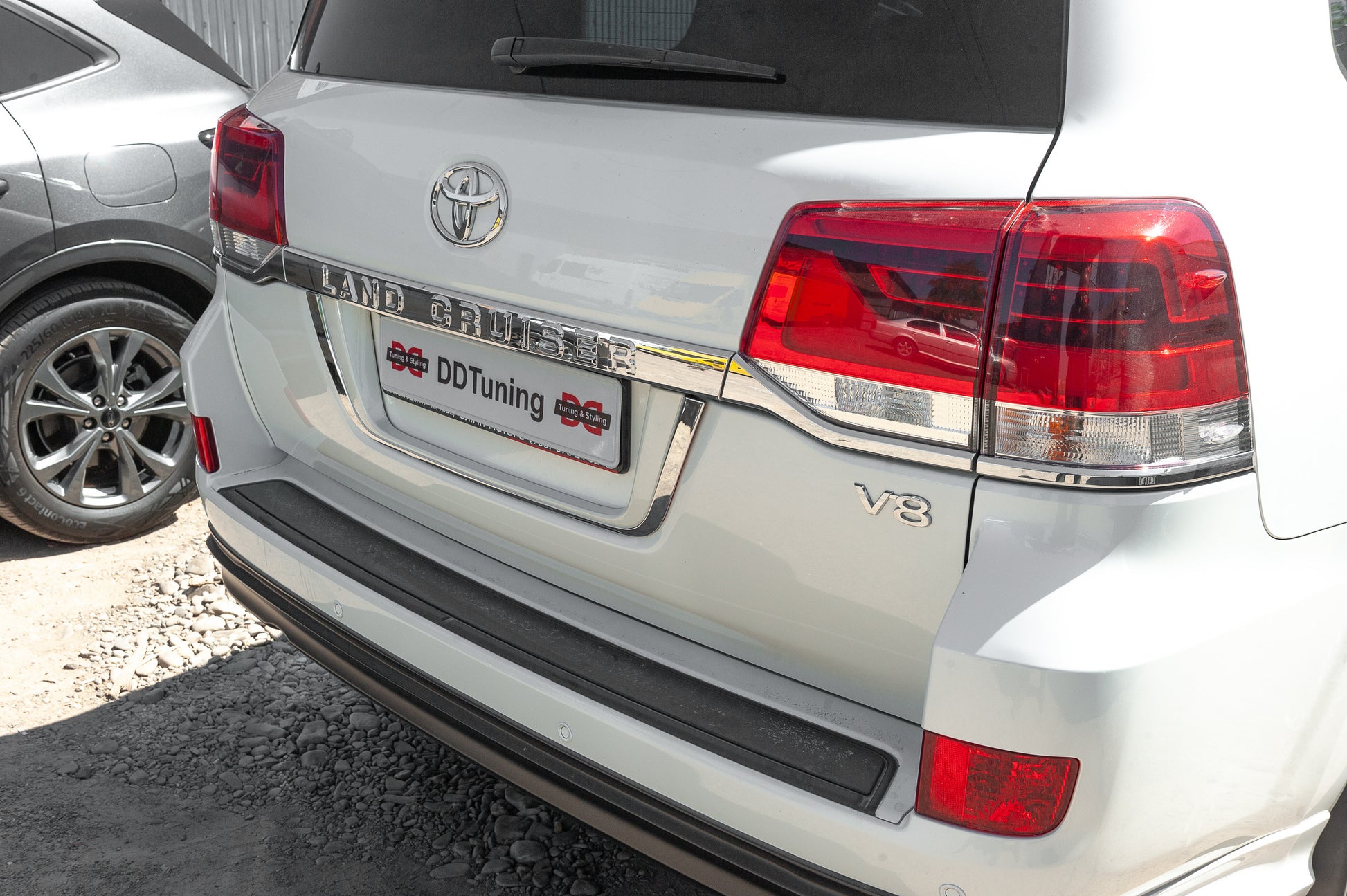 License Plate Holder Standard for Toyota Land Cruiser 200 2007-2021 - image 10