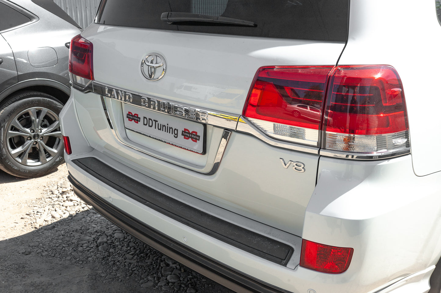 License Plate Holder Standard for Toyota Land Cruiser 200 2007-2021 - image 10