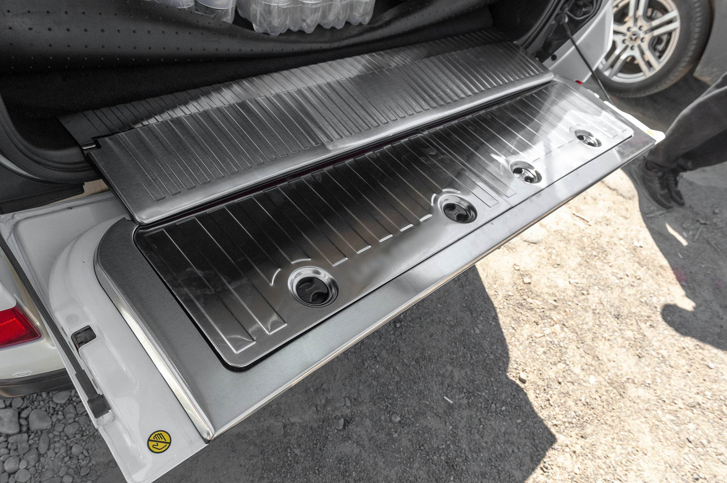 Set of inserts in the trunk (stainless steel) for Toyota Land Cruiser 200 - Reelken Auto