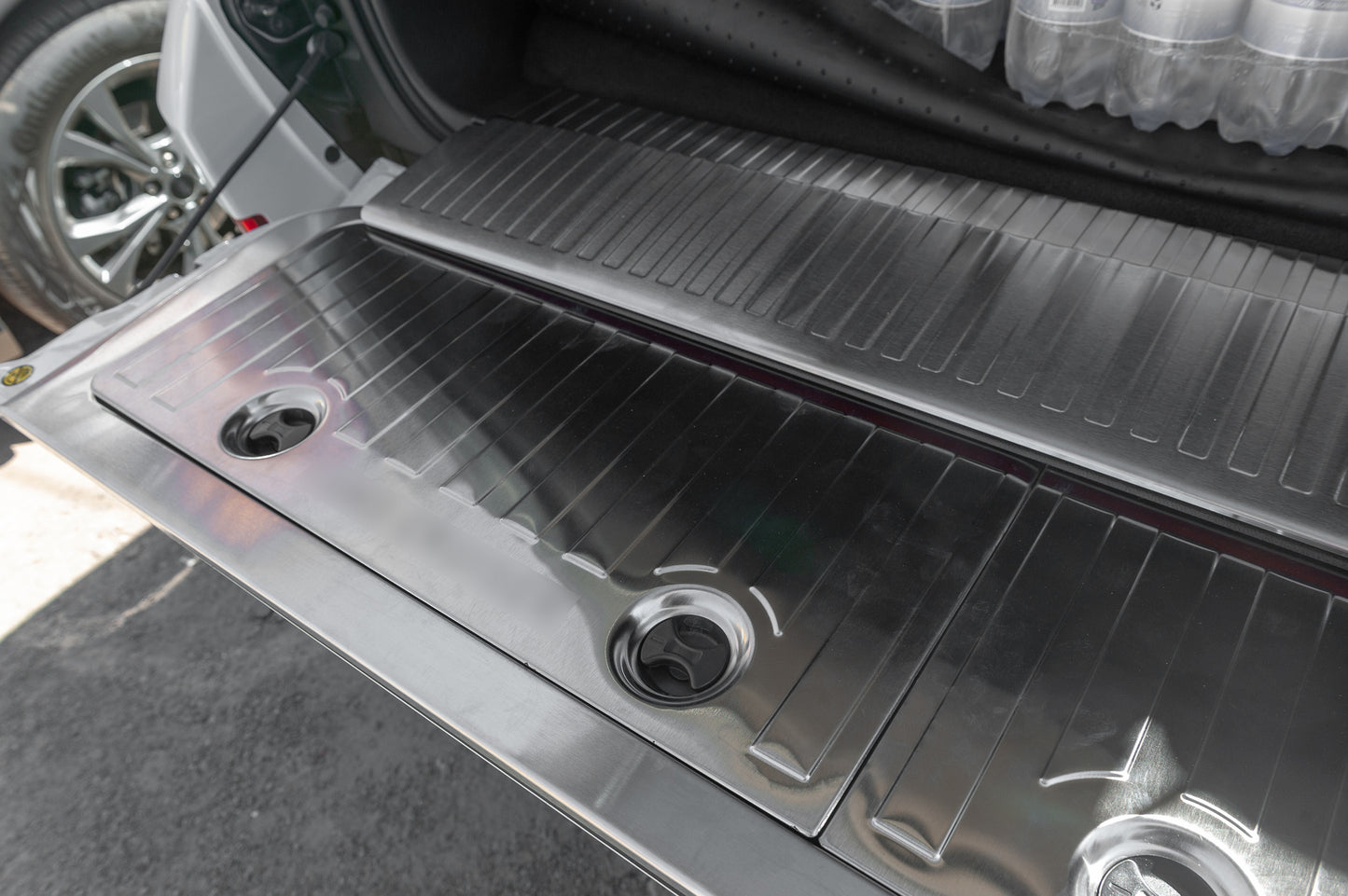 Stainless Steel Trunk Inserts Set for Toyota Land Cruiser 200 2007-2021 - image 2