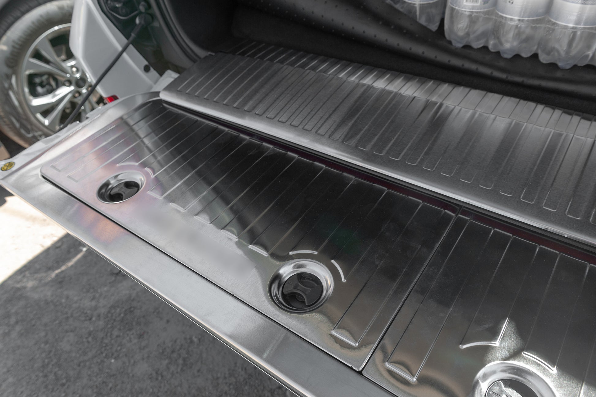 Stainless Steel Trunk Inserts Set for Toyota Land Cruiser 200 2007-2021 - image 2