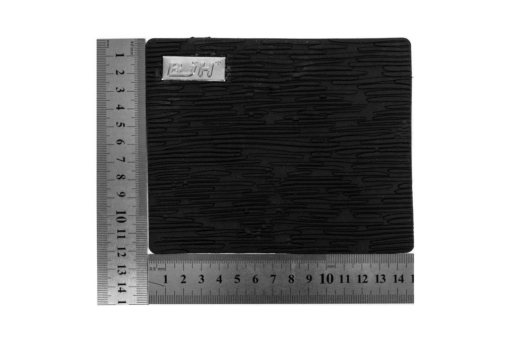 Anti-slip mat on the torpedo 120x150 black (BIH) - Reelken Auto