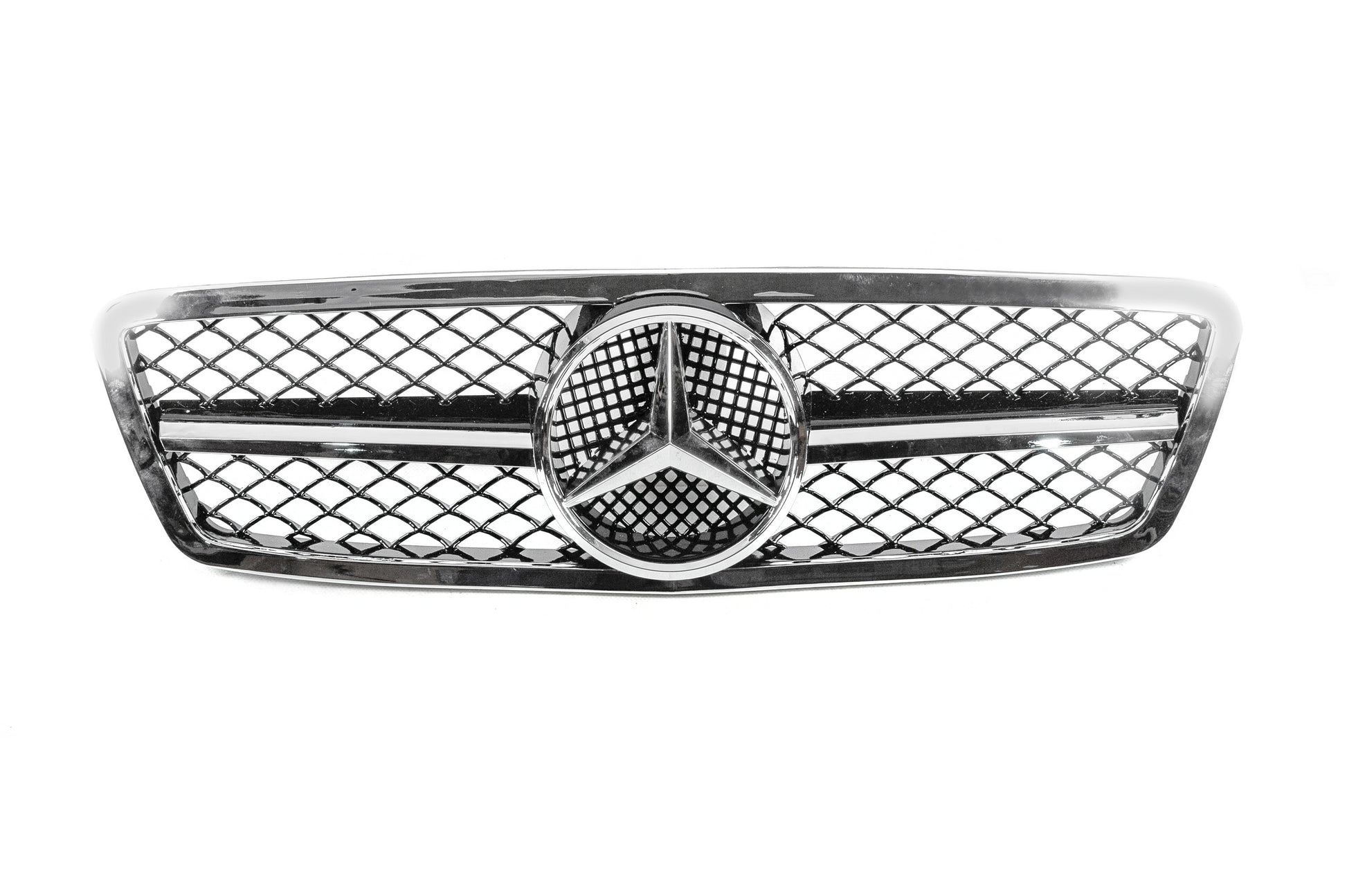 AMG Front Grille for Mercedes C-class W203 2000-2007 - image 3