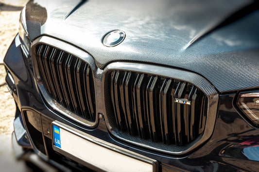 M-Look V1 nostrils (2018-2022, carbon) for BMW X5 G05 2019- - image 1