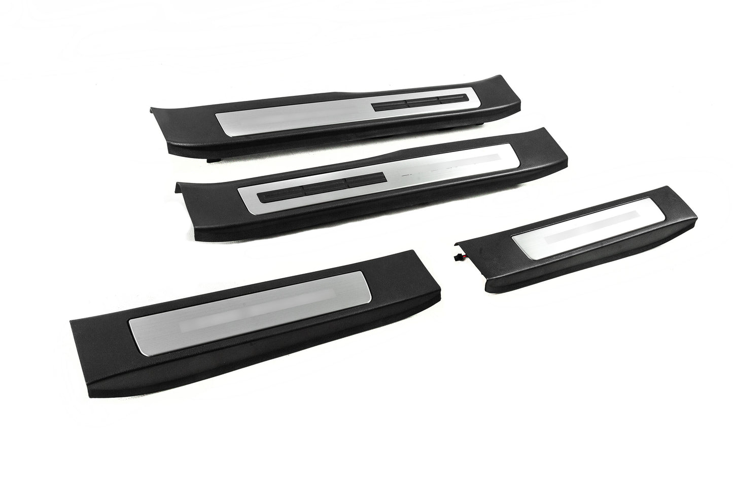 Illuminated door sill plates (4 pcs) for Toyota Land Cruiser 300 2021- - image 3