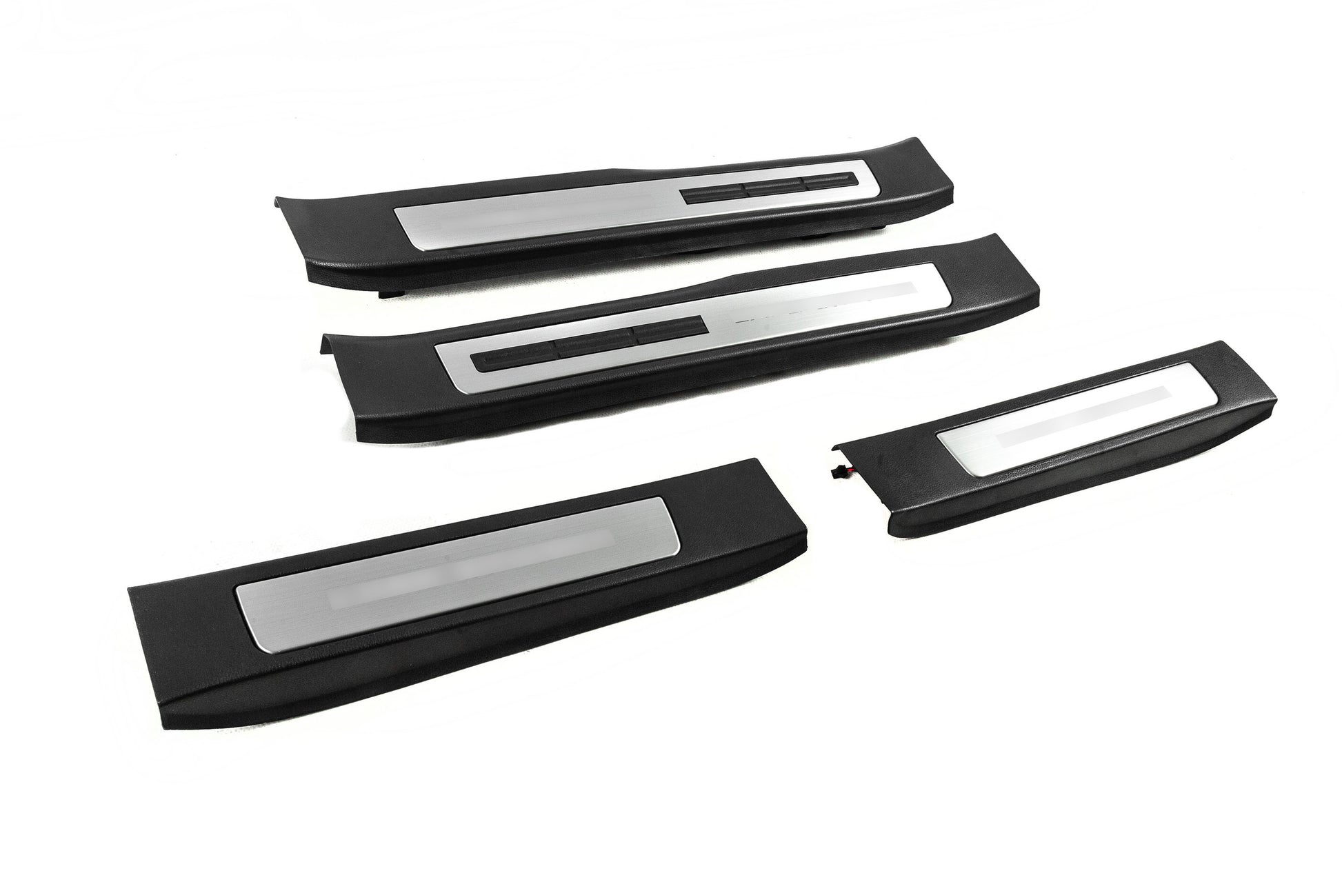 Illuminated door sill plates (4 pcs) for Toyota Land Cruiser 300 2021- - image 3