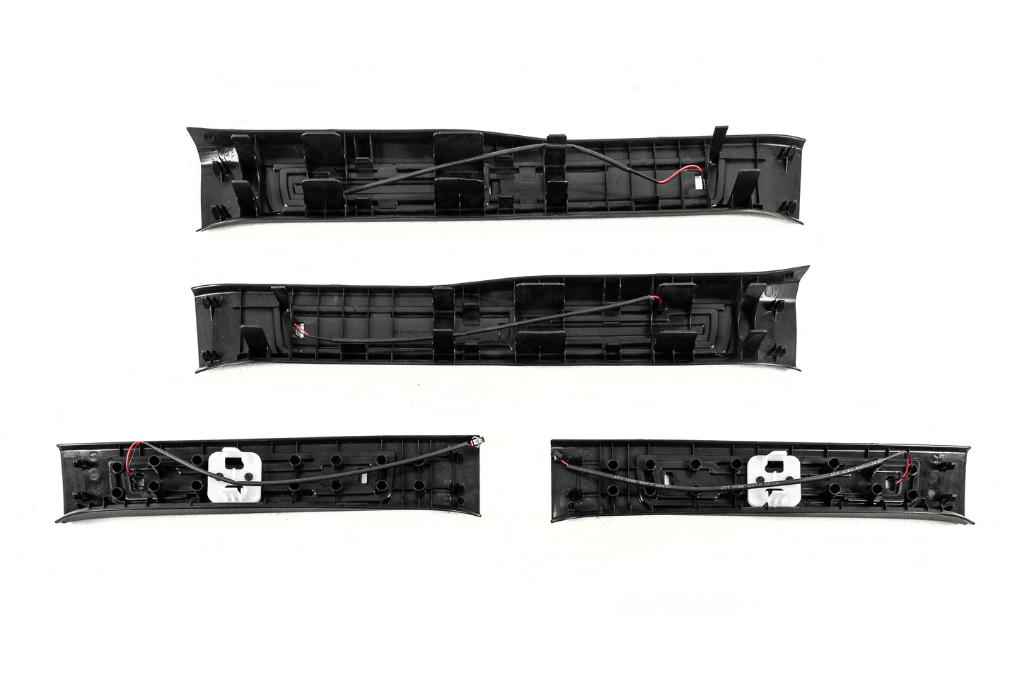 Illuminated door sills (4 pcs) for Toyota Land Cruiser 300 - image 4