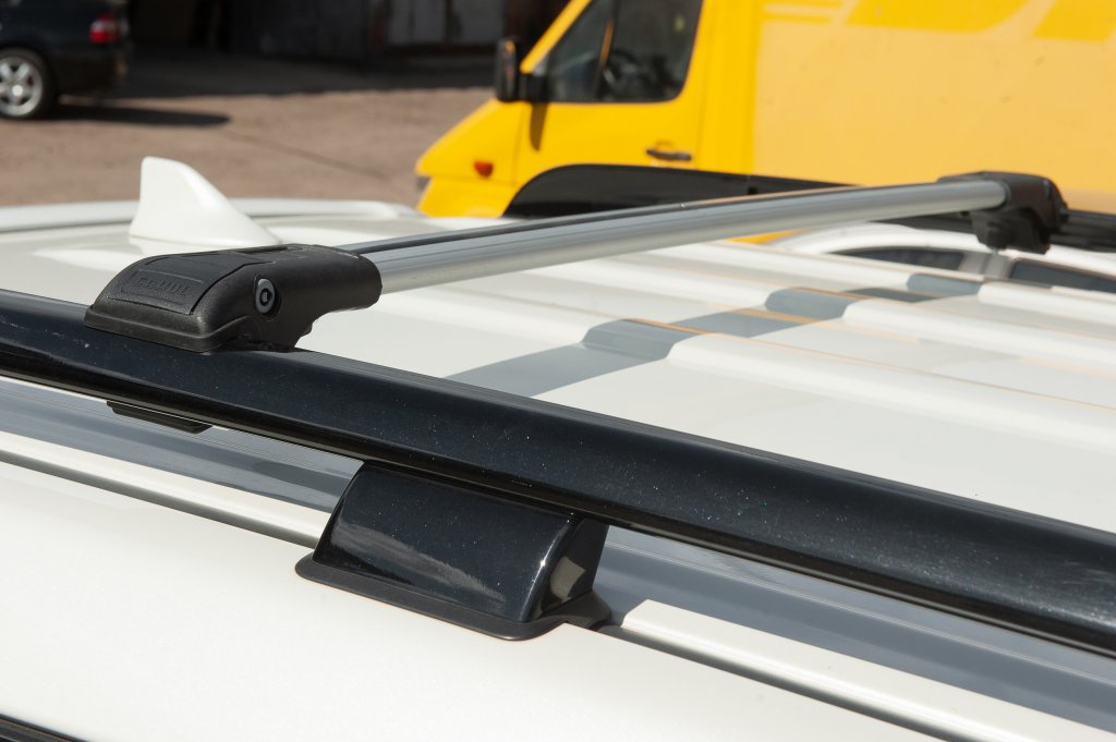 Lockable roof rack cross bars (2 pcs) for Renault Trafic 2015- - image 4