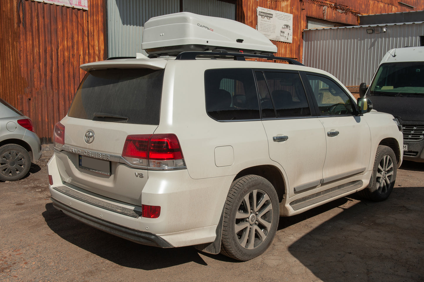 Roof box EuroCap white (450 L) - image 13