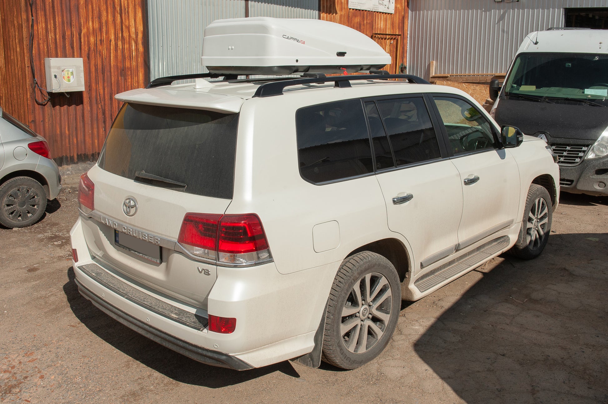 Roof box EuroCap white (450 L) - image 14