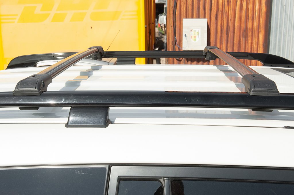 Lockable roof rack cross bars (2 pcs) for Renault Trafic 2015- - image 10