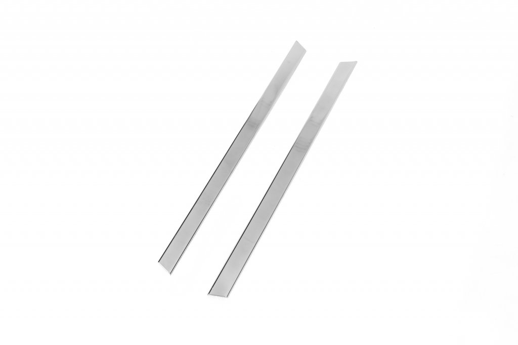 Vertical stainless steel moldings for quarter window (2 pcs.) for Ford Connect 2002-2006 - image 3
