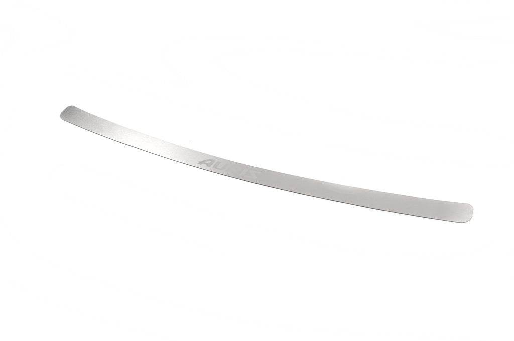 Pad on the rear bumper Nataniko (HB, stainless steel) for Toyota Auris 2012-2018 - Reelken Auto