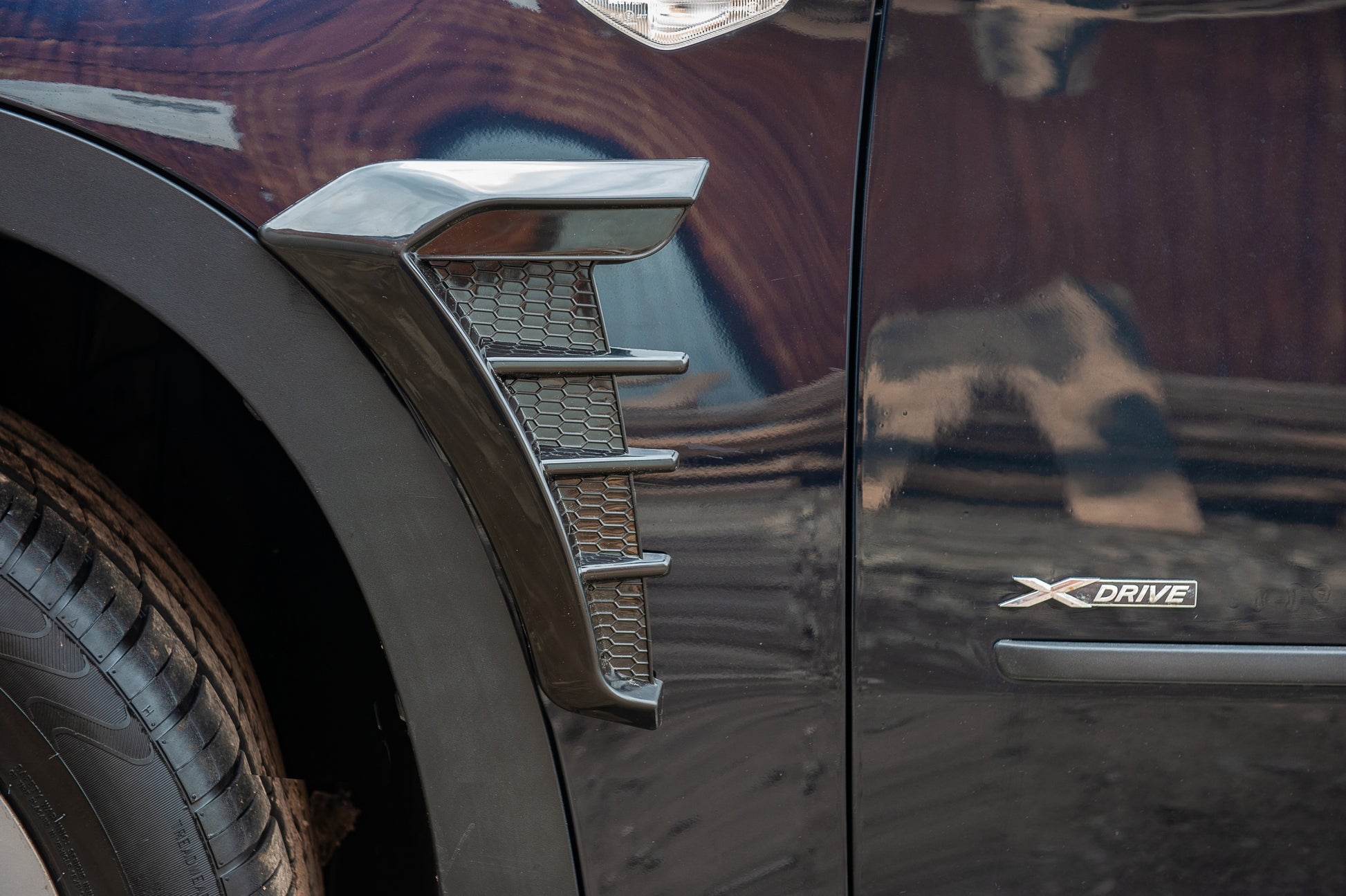 Universal fender vent covers Type-D (dummy, 2 pcs) - image 1