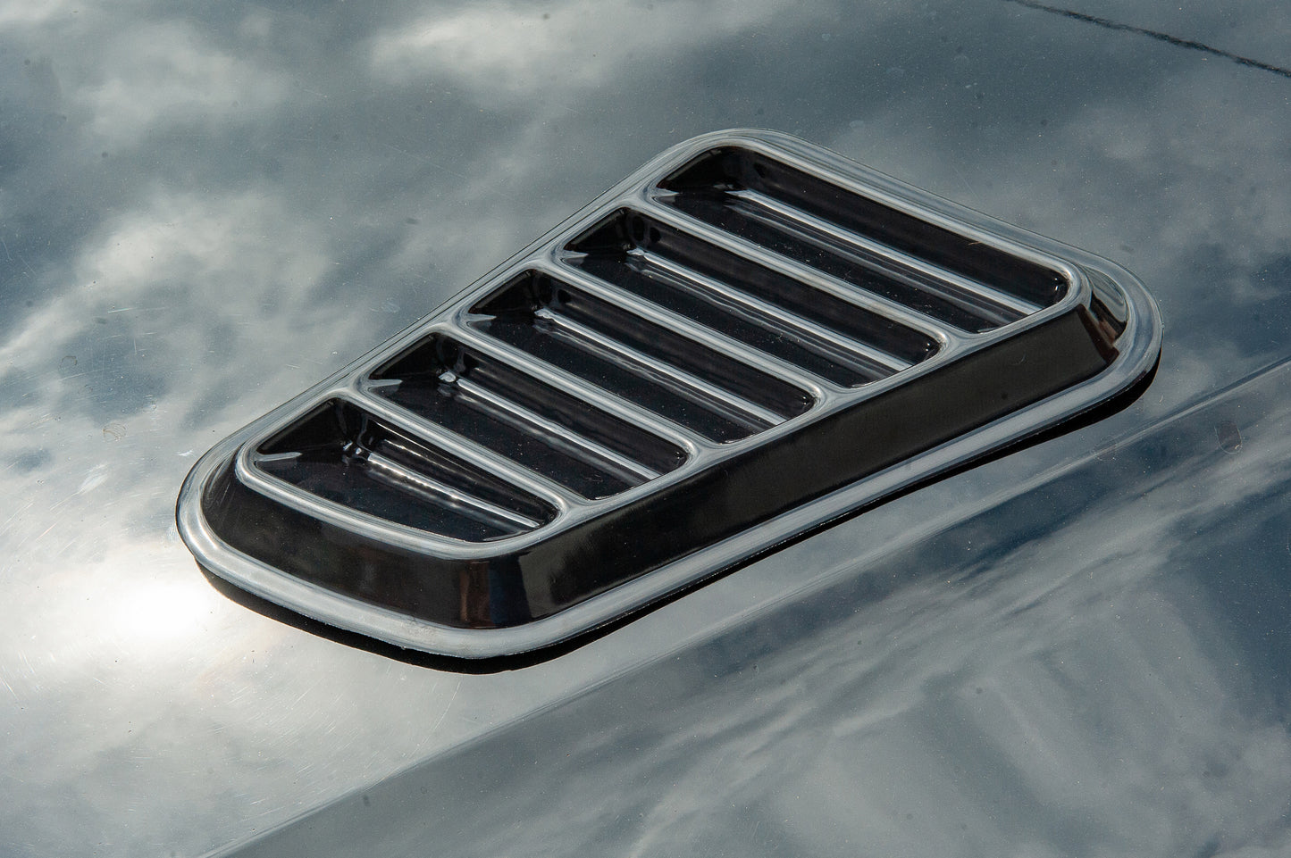 Universal DPT hood trims (2 pcs, gloss black) - image 3