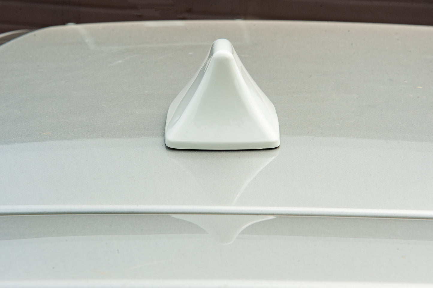 Shark Fin Antenna (white, ABS) - image 3