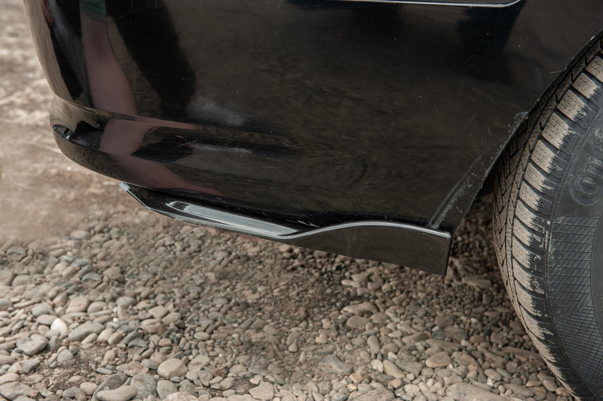Universal Flap Rear Bumper Extensions Type-E (2 pcs, Gloss Black, ABS Plastic) - image 1
