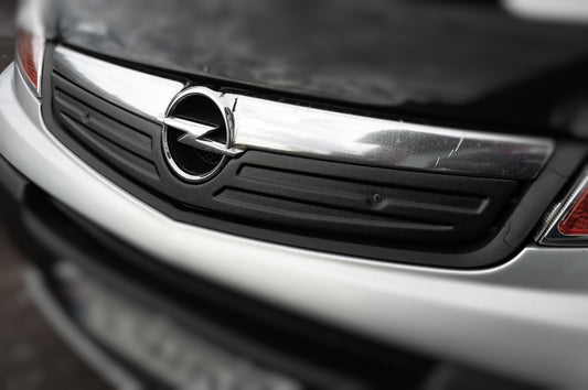 Winter grill cover 2007-2015 (V2, upper) for Opel Vivaro 2001-2015 - image 1