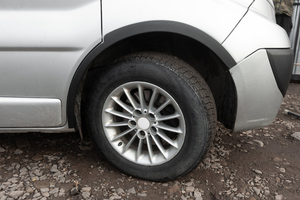 Lining on the wheel arches (4 pieces, black) for Opel Vivaro 2001-2015 - image 8