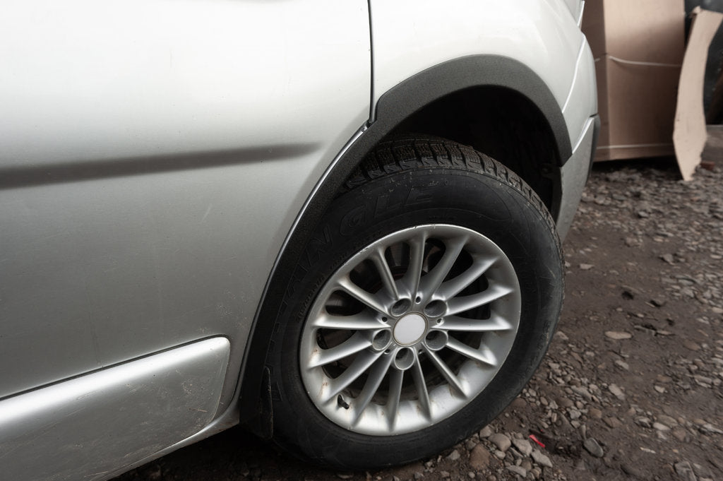 Lining on the wheel arches (4 pieces, black) for Renault Trafic 2001-2015 - image 11
