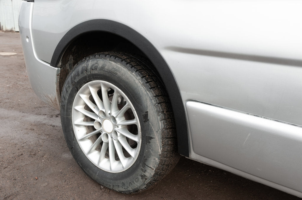 Lining on the wheel arches (4 pieces, black) for Renault Trafic 2001-2015 - image 13
