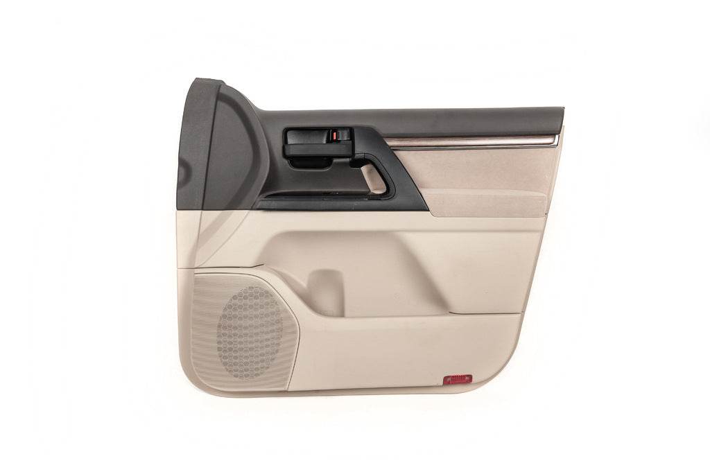 Restyling door trim (1 piece) for Toyota Land Cruiser 200 - Reelken Auto