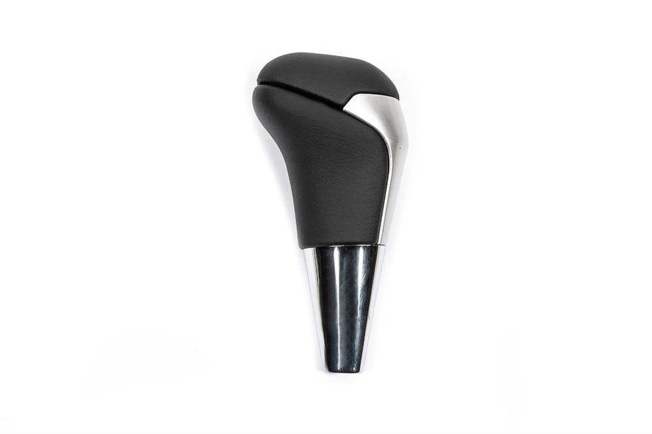 Gear shift knob (Black leather + gray color) for Toyota Land Cruiser Prado 150 - Reelken Auto