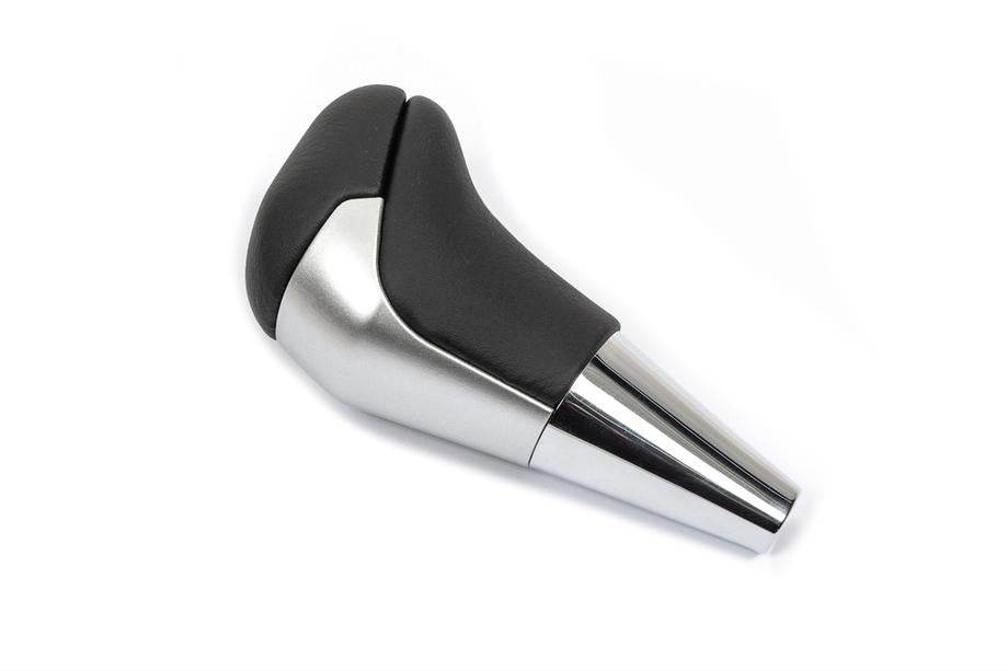 Gear shift knob (Black leather + gray color) for Toyota Land Cruiser Prado 150 - Reelken Auto