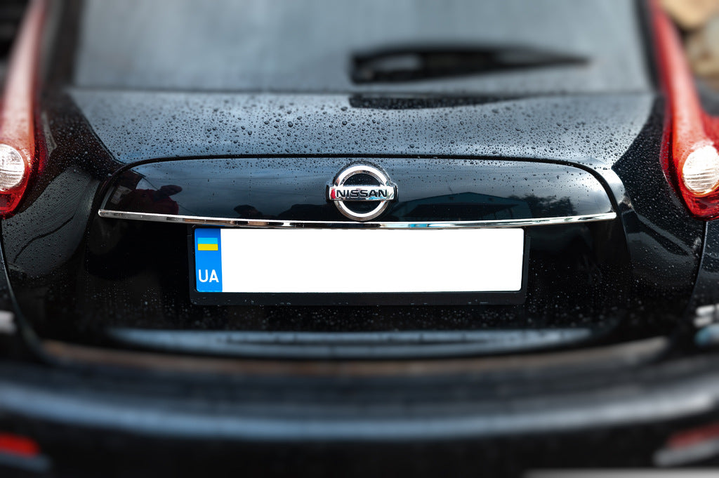 Chrome bracket above the number (stainless steel). for Nissan Juke 2010-2019 - image 6